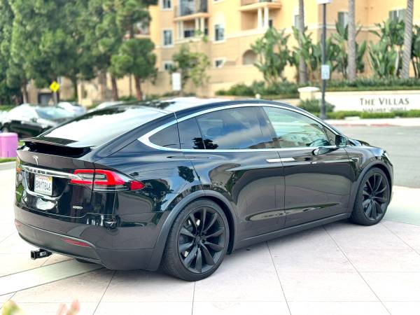 2017 Tesla Model X 100d - $28,500 (San Diego)63624764543363122