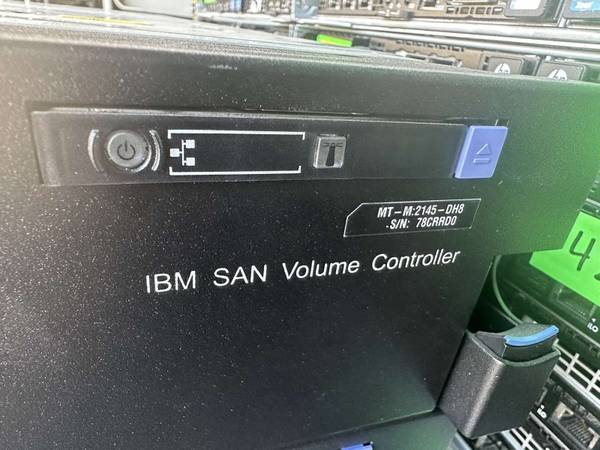IBM SAN Volume Controller Server - 2 CPU + 128gb Ram 1