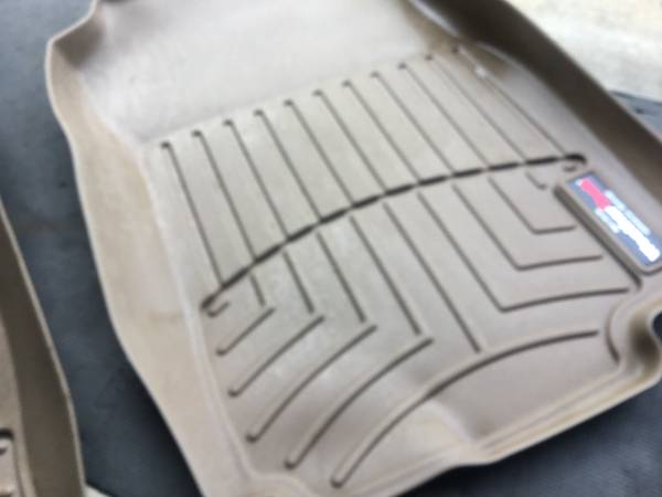 Weathertech Alfombras para piso 2007-09 Ford Fusion/Lincoln MkZ y más, nuevas - $20 (Billerica)63471261380995124