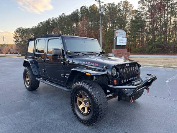 2012 Jeep Wrangler Unlimited Rubicon 4WD - $11,000 (Loganville)63621080267137120