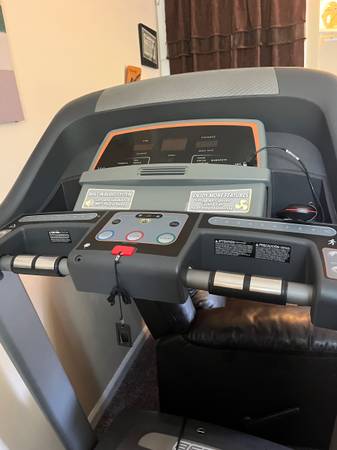 Treadmill 1