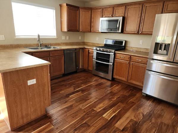 $2250.00 / 3br - Great Home in 80921 near I-25 and AF Academy63687119215619122
