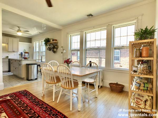 $5,200 / 3br - Avail 9/1 Pondside JP 3BD/2BA w/Parking, Cen AC, Laundry in Unit, Deck (Jamaica Plain)63802121914883123