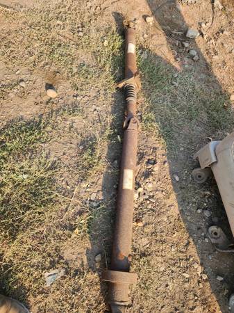 1992-1997 Ford F250 Rear Driveline 1