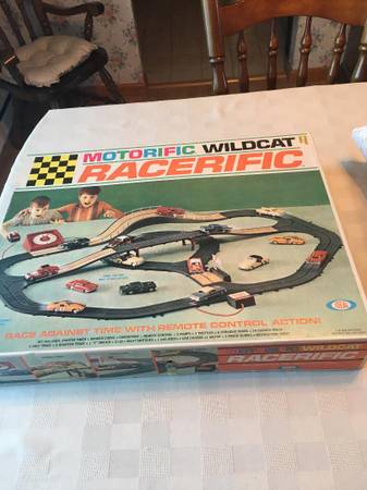 Motorific Wildcat Racerific Vintage Race Set in Original Box - Ideal 1
