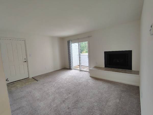 $1041.00 / 2br - 840ft2 - Move In Special 2 Bed, 1.5 Bath Unit in Lynchburg, VA - Available 8/2763851971356035121