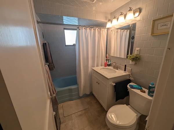 $900 / 2br - Amplio apartamento de 2 habitaciones y 1 baño en watertown (watertown)63822291178371124