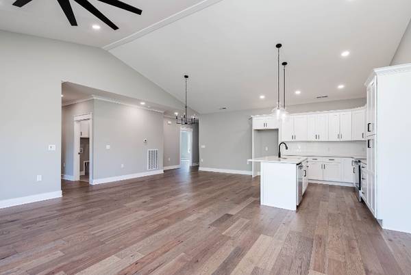 $2600.00 / 2br - 1634ft2 - 606 Bittersweet Trail63915584566531124