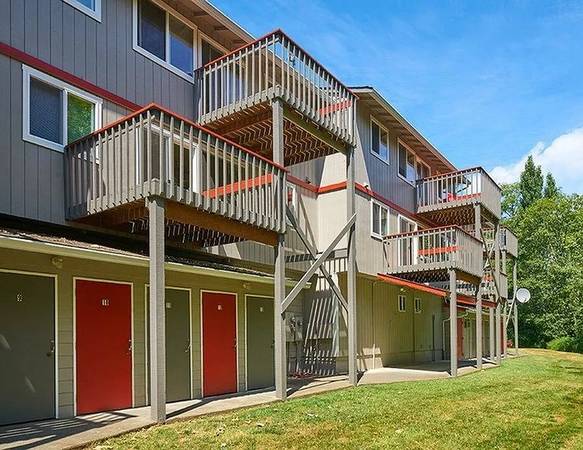$835 / 4br - By-The-Bedroom Apartment | In-Unit Washer/Dryer | Minutes from WWU! (Bellingham)63509650062723123