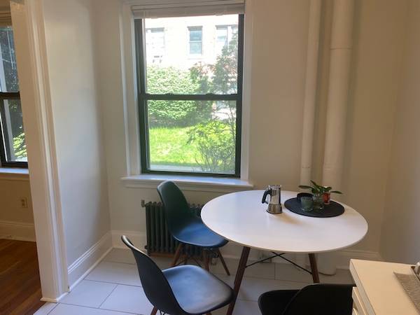 $2,100 / 1br - Renovated One Bed-Heart of Cleveland Circle-B/C/D Trains-NOW-10/1! (Englewood Ave/Brighton-Brookline LIne)63614178718337124