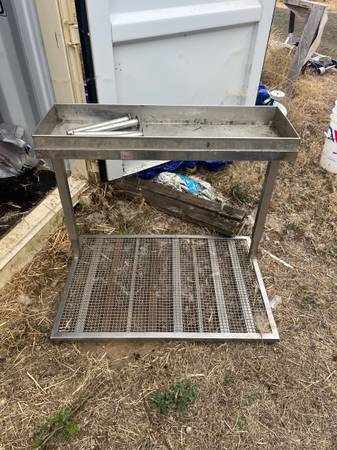 Goat feeder 1