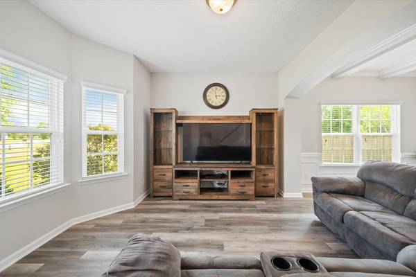 $339,700 / 5br - 2789ft2 - 🌳20K REDUCTION! Like-New Home on 2.6 Acres in Horse Creek Farms! (Horse Creek Farms)62950722692737122