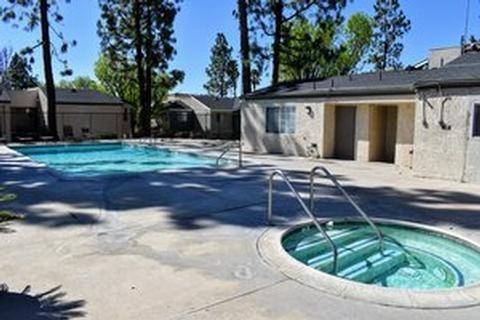 $1,665 / 1br - Accent Wall Paint Available, Private Balcony or Spacious Patio (San Bernardino, CA)64028082366081121