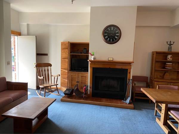 $11,000 / 2br - 900ft2 - Okemo Seasonal Rental - Two Bed in Historic Downtown Mill - On Shuttle (Okemo, Ludlow)63976979079043124