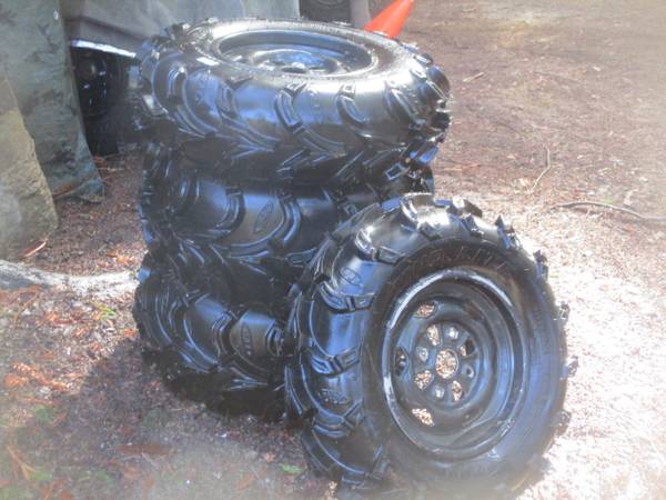 ITP 25x8.00+10x12 Honda ATV tires and rims 1