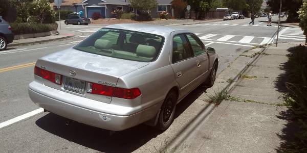 2000 Toyota Camry V6 - $1,950 (Petaluma)63617474875139123