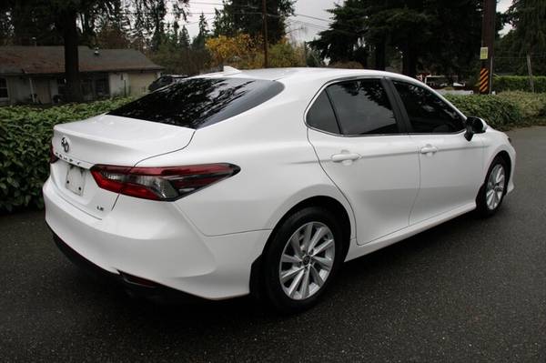 2022 Toyota Camry LE - $14,499 (Los mejores precios en Richs Car Corner)63617918818307122