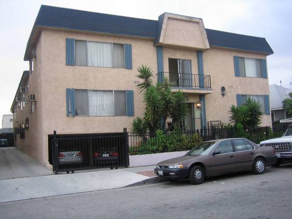 $2,100 / 1 hab - 895 pies² - 1025 N. MARIPOSA AVENUE (Los Ángeles)63818728264067124