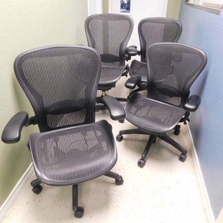 Herman Miller Classic Aeron Chair Size B & C w/ Sliding Lumbar Support 1