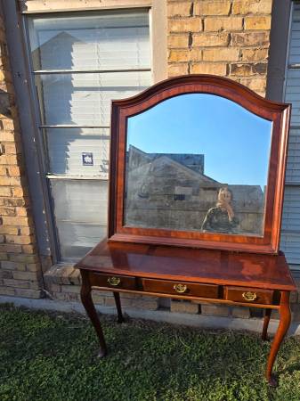 Cherry stain wood Entry sofa console vanity able desk  mirror delivery 1