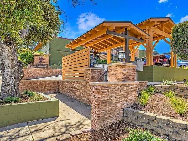 $3,250 / 2br - 700ft2 - Laundry Facilities, Swimming Pool, Covered Parking, Ceiling Fans64009499566083121