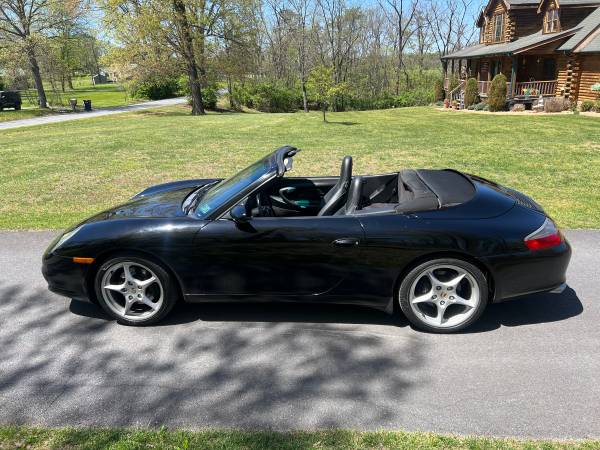 2002 Porsche 911 descapotable, 6 velocidades, estado excelente - $20,900 (Winchester va)63616705113729124