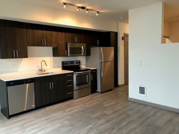 $1,677 / 1br - 543ft2 - Lovely Open One Bedroom For Rent! Apply Now! (Auburn)63688407533315123