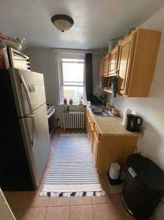 $830 / 1br - Awesome & Sunny 1Bd/1 ba Apt in Italian market (Philadelphia)63666799482113121