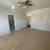Beautiful SINGLE unit with large eat-in kitchen and large walk-in clos 3 thumbnail