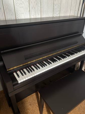 Steinway piano 1