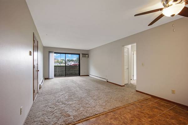 $1,195 / 2br - 800ft2 - ¡Historic Downtown Hopkins! - 2 BR @ Town Terrace Apartments (Hopkins)63868700246913120
