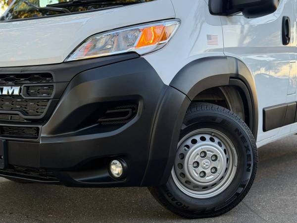 2025 RAM ProMaster - Photo 2