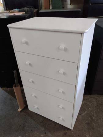 White Bedroom Dresser Jumbo 1