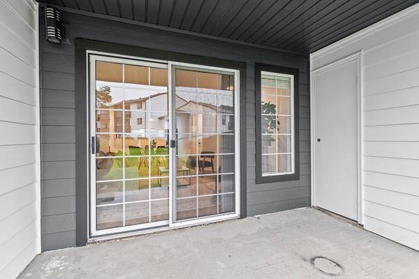$1,905 / 2br - 1023ft2 - Summer Days Ahead! One Month FREE! (6305 S 238th Pl, Kent, WA)63688314723073121