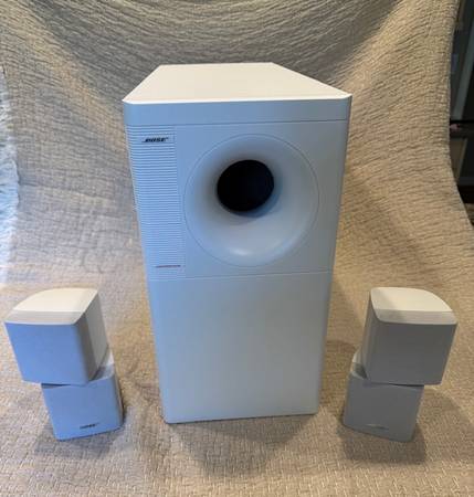 【フロアスタンド付】BOSE Acoustimass 5 Series III Bose® Acoustimass® 5 Series III Speaker System — Home