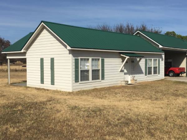 $950.00 / 1br - 700ft2 - Attractive One bedroom single story  Cottage63796327177217121
