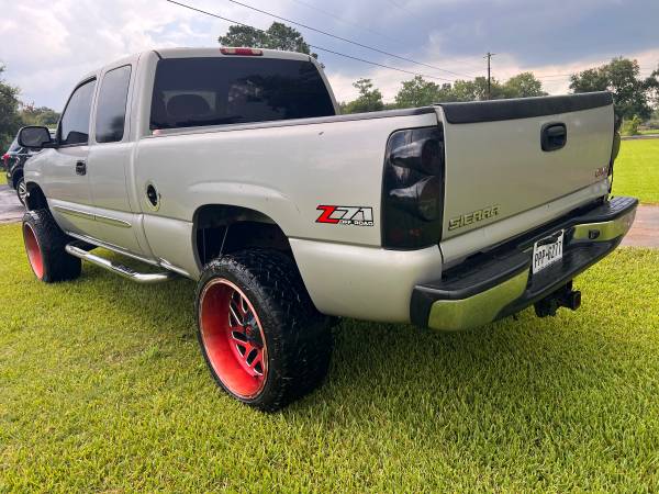 2004 GMC Sierra Z71 - $3,000 (Alvin)63488061212803122