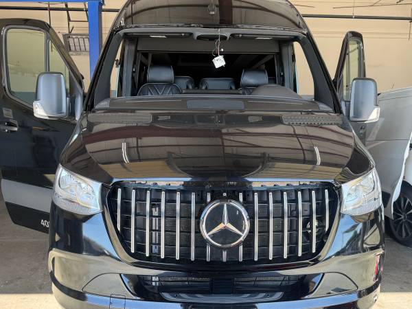 AUTO GLASS SOLUTION *WINDSHIELD REPAIR* WINDSHIELD REPAIR* AUTO GLASS 1