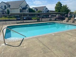 $1,425 / 1br - 699ft2 - $300 de descuento en el primer mes completo de alquiler. (1x1) Oak Glen Apartments (Hillsboro)63842024154625123