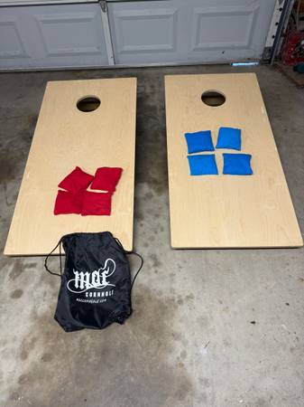 CORNHOLE BOARD SET 1