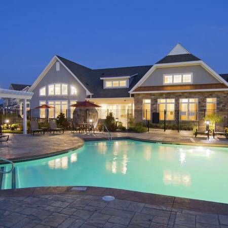 $2,673 / 2br - 1613ft2 - Pool, Fitness Center, Walk in closets, Pet Friendly for Dogs and Cats (Cohasset)63620394610049122