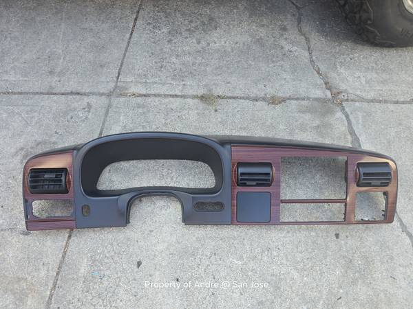 Ford Lariat Dash bezel cover 1