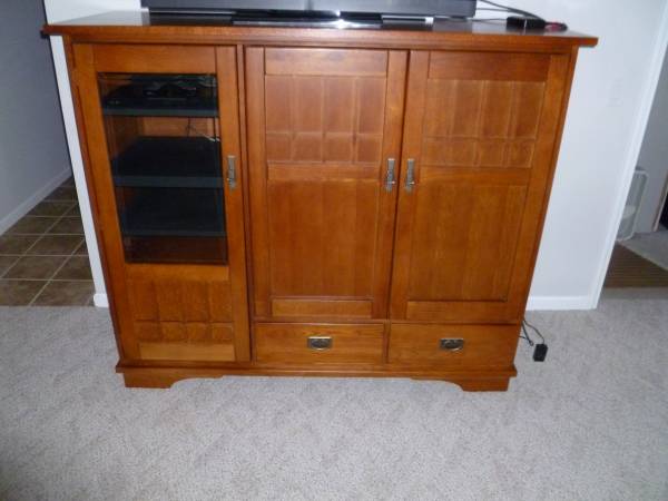 SOLID OAK entertainment center 1