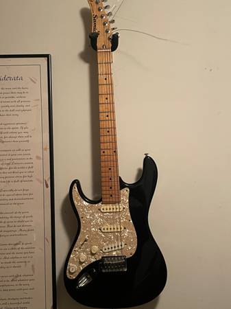 Samick Left Handed Strat 1