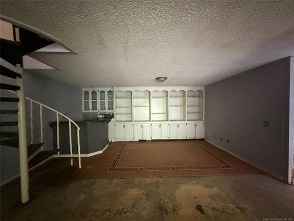 $257,000 / 5br - 4648ft2 - New on the Market! Make Offer! (Sapulpa)63806193474563122