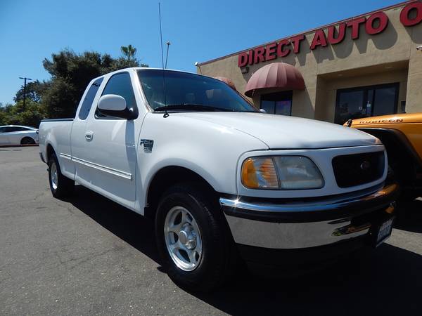 ~_*1998 Ford F150 XLT, un solo dueño, pocos kilómetros. Impecable, como nuevo, ¡una visita obligada!~_* - $6.988 (Sacramento)63486967337347121
