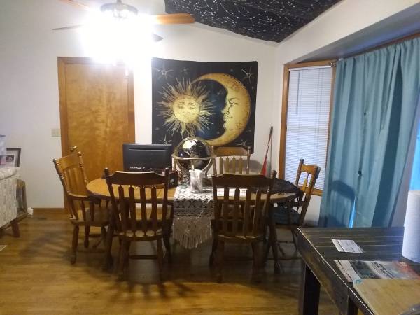 $650 / 3br - 1750ft2 - $650 private room and bath in Caldwell (Caldwell)63794970617475124