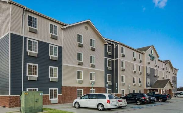 $1,319 / 1br - Simple Done Better with NO Hassle, NO Lease (4505 N Interstate 35, Denton, TX)63796476996355120