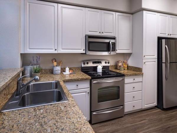 $950 / 1br - ***-1-Bedroom, 1-Bathroom apartment in Aptos Available Now (aptos)64023719912322121