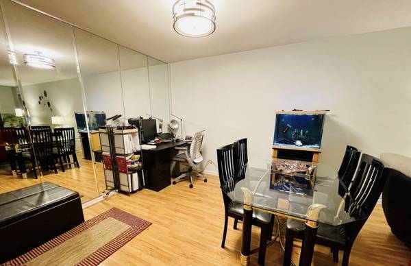 $1,310 / 1br - 850ft2 - LAKE OF THE WINDS FINEST!!! BEST LOCATION,63899122872322121